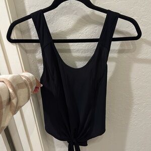 Lululemon Black Cross-Back Cropped Tank Top Size 4